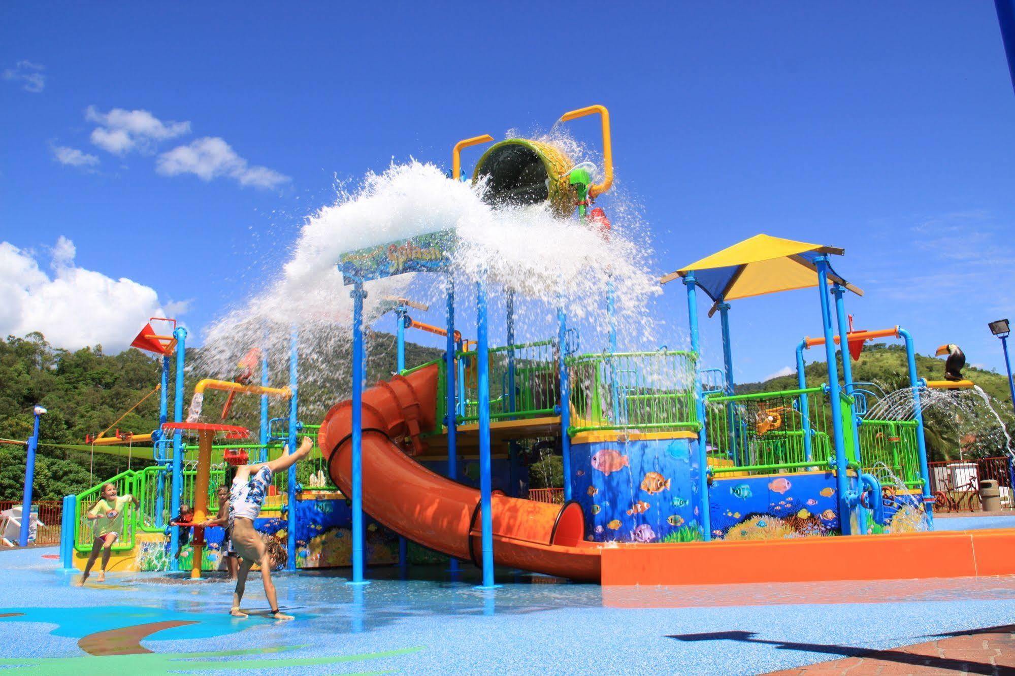 Ingenia Holidays Cairns Coconut المظهر الخارجي الصورة Splash Island