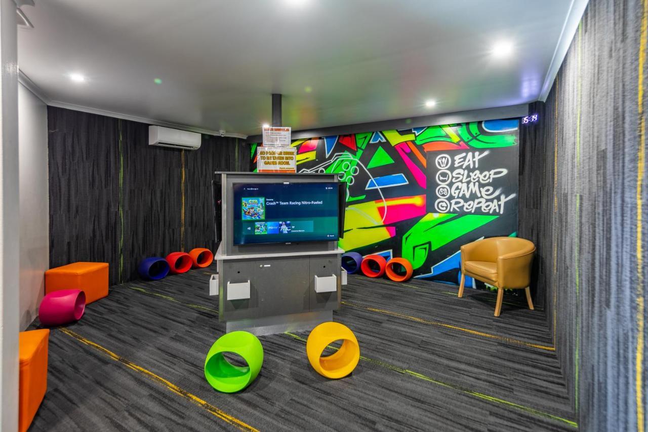 Ingenia Holidays Cairns Coconut المظهر الخارجي الصورة The Super Game Room