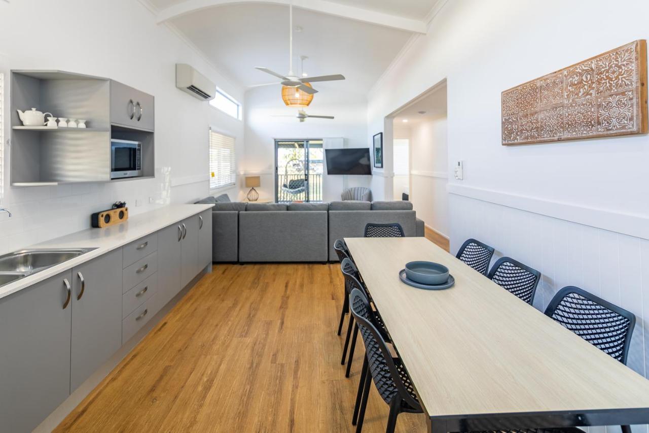 Ingenia Holidays Cairns Coconut المظهر الخارجي الصورة A typical apartment at the Village